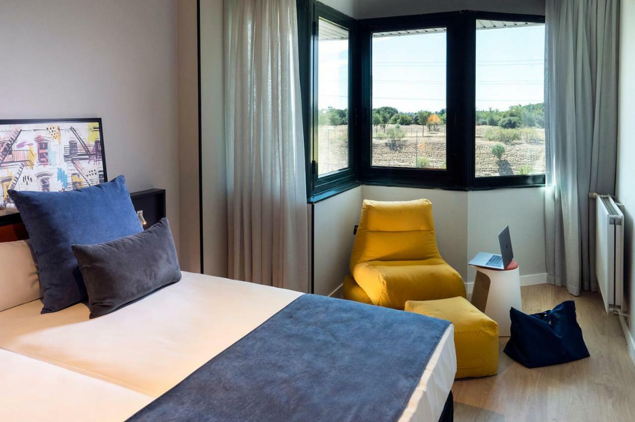 The Oliver Apartamentos Pozuelo de Alarcon Ruang foto